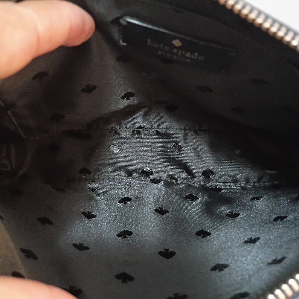 Kate Spade, NWOT, Glittery Crossbody Bag, Zipper Closure, Color Black - Picture 13 of 15